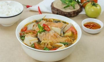 Cách nấu canh chua cá hồi