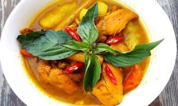 cách nấu cà ri gà kiểu Thái